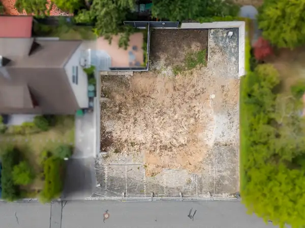 Grundstück mit Baugenehmigung für ein Einfamilienhaus – schlüsselfertig geplant, sofort baubereit